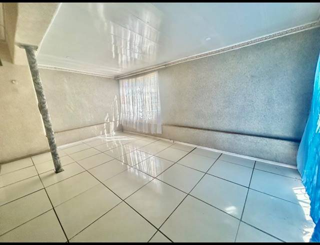 3 BEDROOM HOUSE FOR SALE IN VANDERBIJLPARK CW 2
